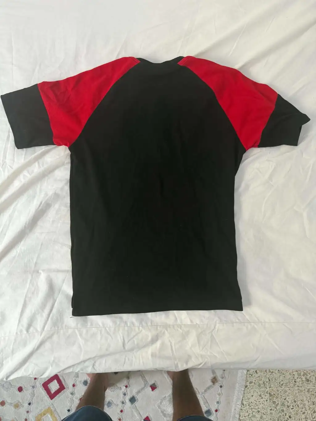 Produit officiel taraji store
T shirt Taraji original Très peu porté, propre et en excellent état