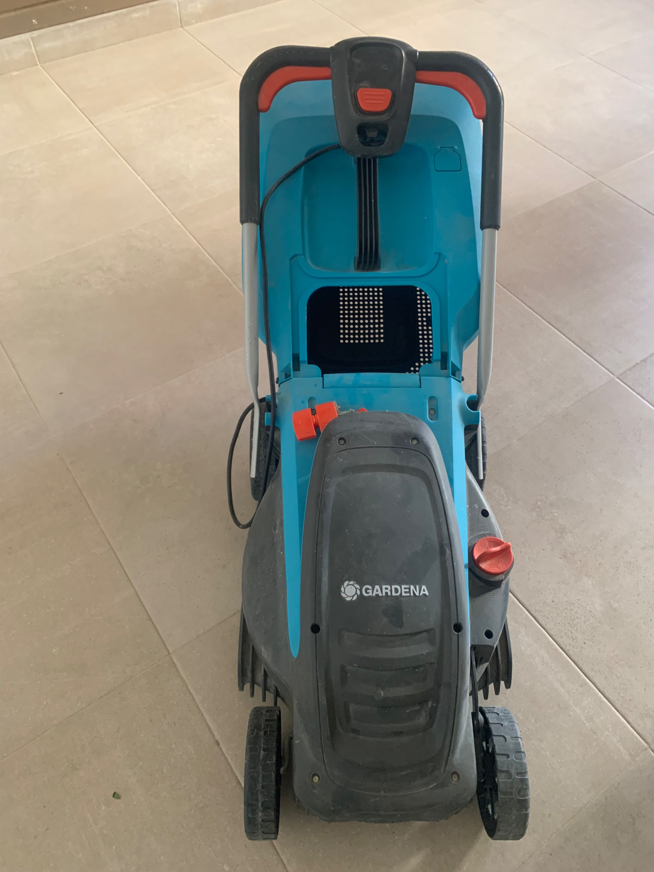 GARDENA PowerMax – جزّازة عشب كهربائية (فئة متوسّطة)  ✍