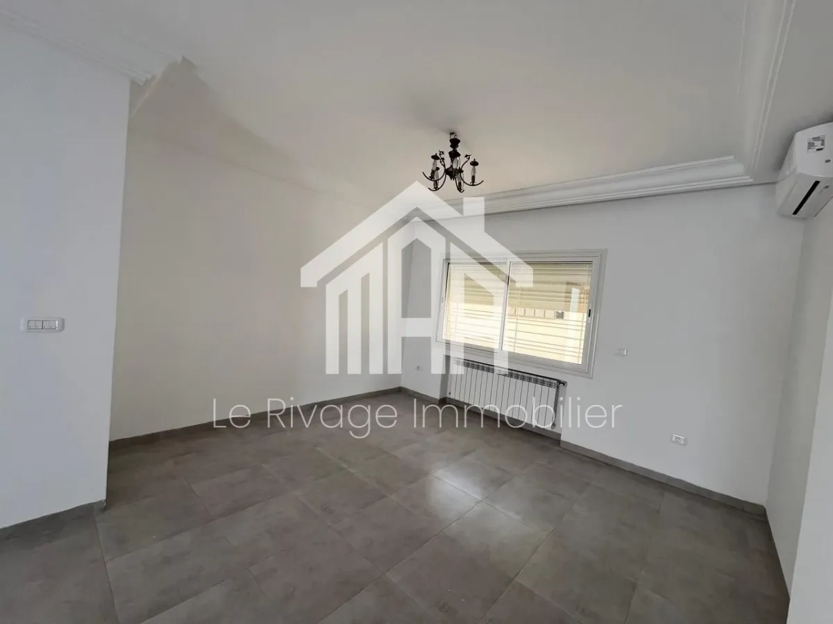 un duplex S3 à kheireddine le kram