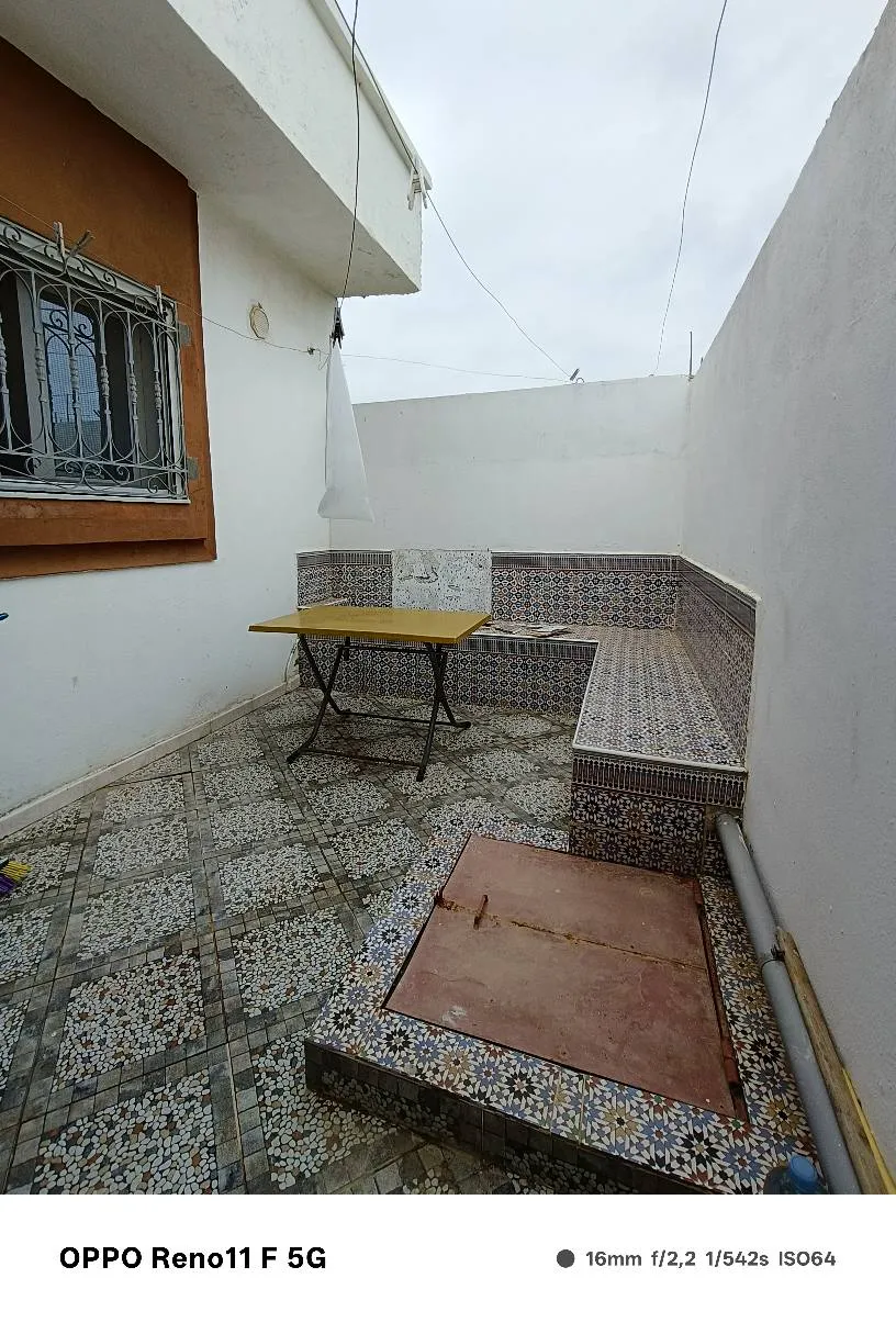 Maison plus studio a vendre a elhaouaria