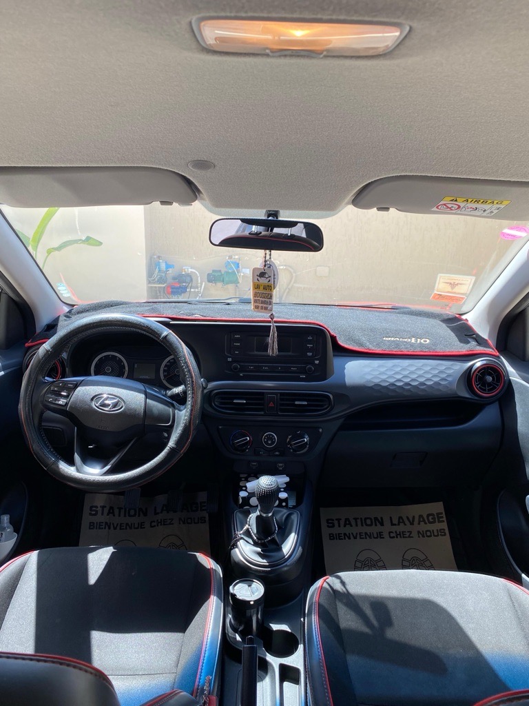 HYUNDAI GRAND i10