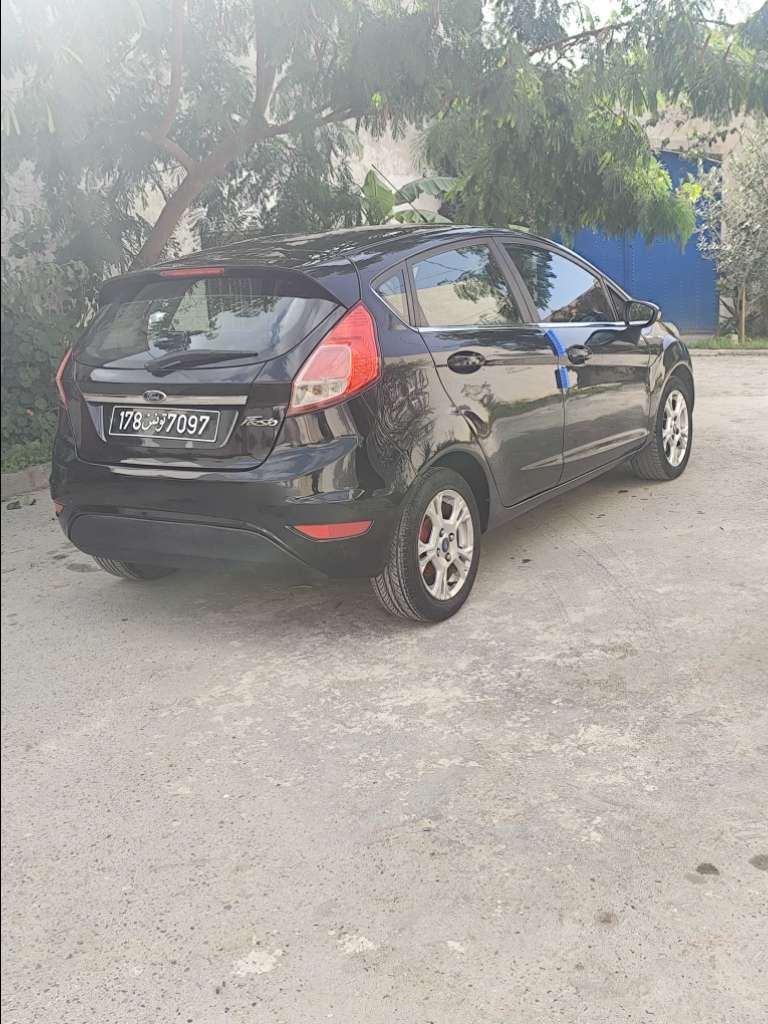 Ford fiesta titanium