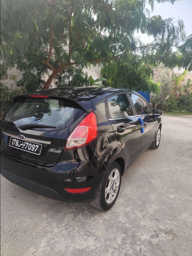 Ford fiesta titanium