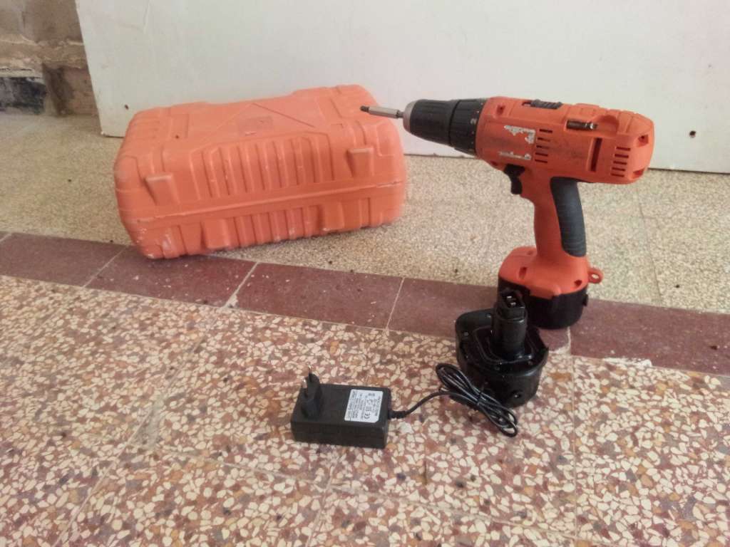 Venant d'Allemagne visseuse lithium