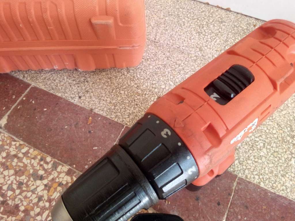 Venant d'Allemagne visseuse lithium