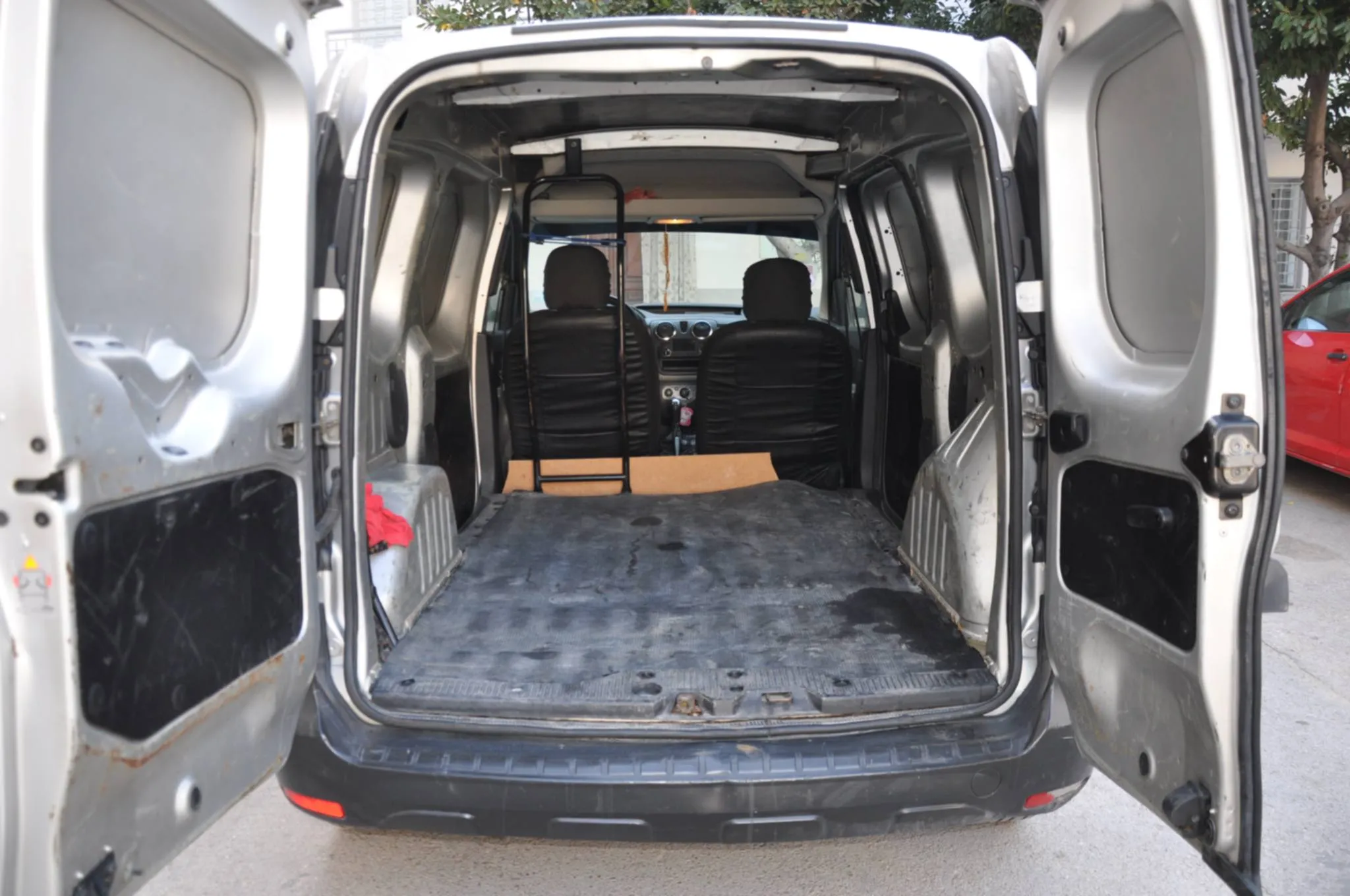 A VENDRE DACIA DOKKER  Tél 92.951.221