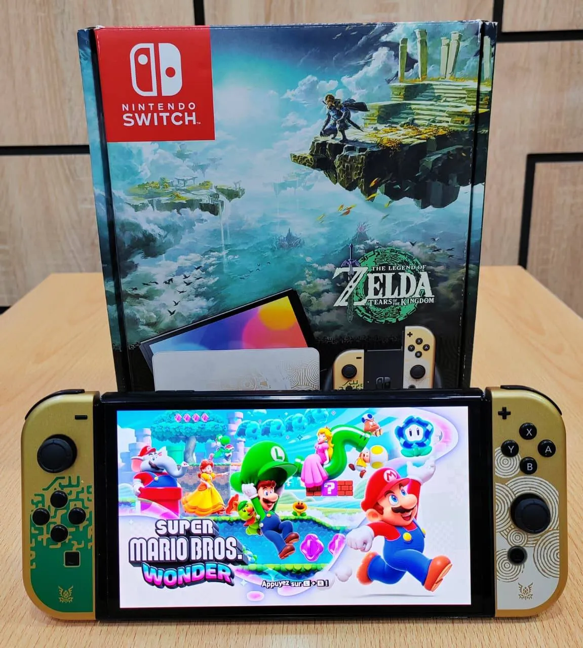 ✨ Nintendo Switch OLED Patché ✨️ Édition limitée The Legend Of Zelda ✨ Importé 🇫🇷 très bonne état