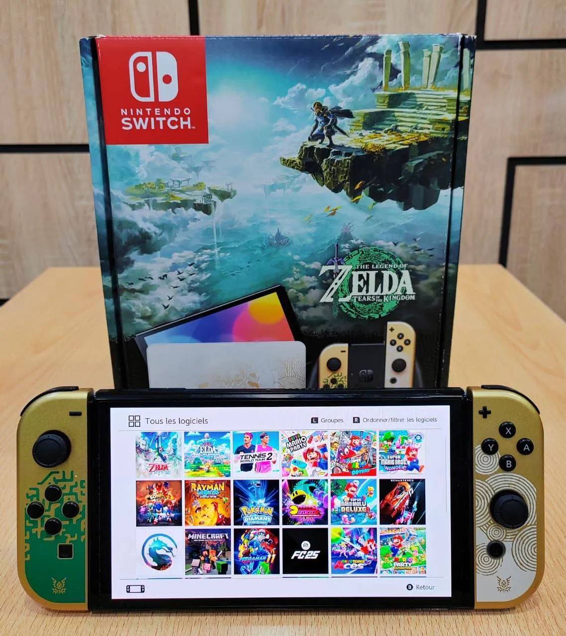 ✨ Nintendo Switch OLED Patché ✨️ Édition limitée The Legend Of Zelda ✨ Importé 🇫🇷 très bonne état