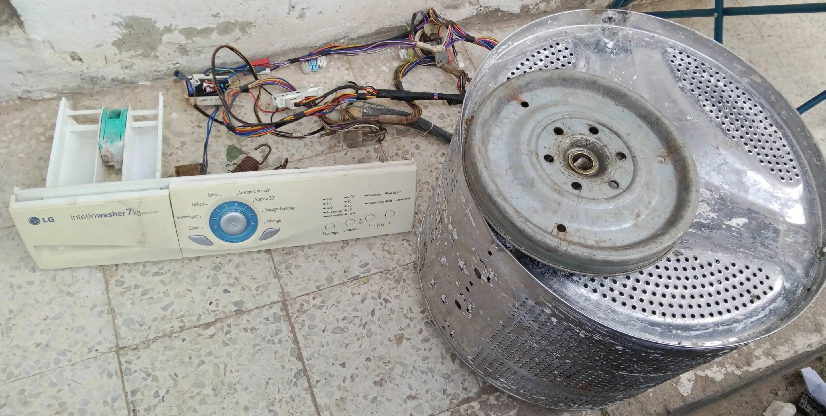 Carte électronique ; Moteur ; porte et accessoires machine à laver SAMSUNG DIAMOND 6 et 7 Kg 