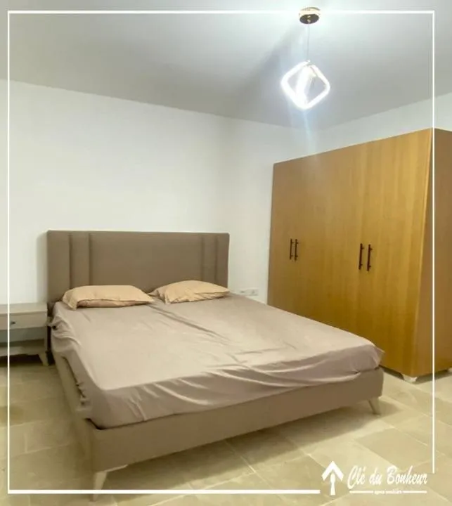 Appartement S+1 avec terrasse à Cité Wahat