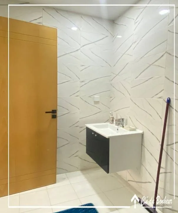 Appartement S+1 avec terrasse à Cité Wahat