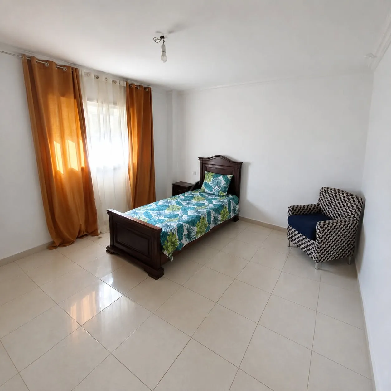 À Louer – Étage de Villa S+3 à El Manar 1