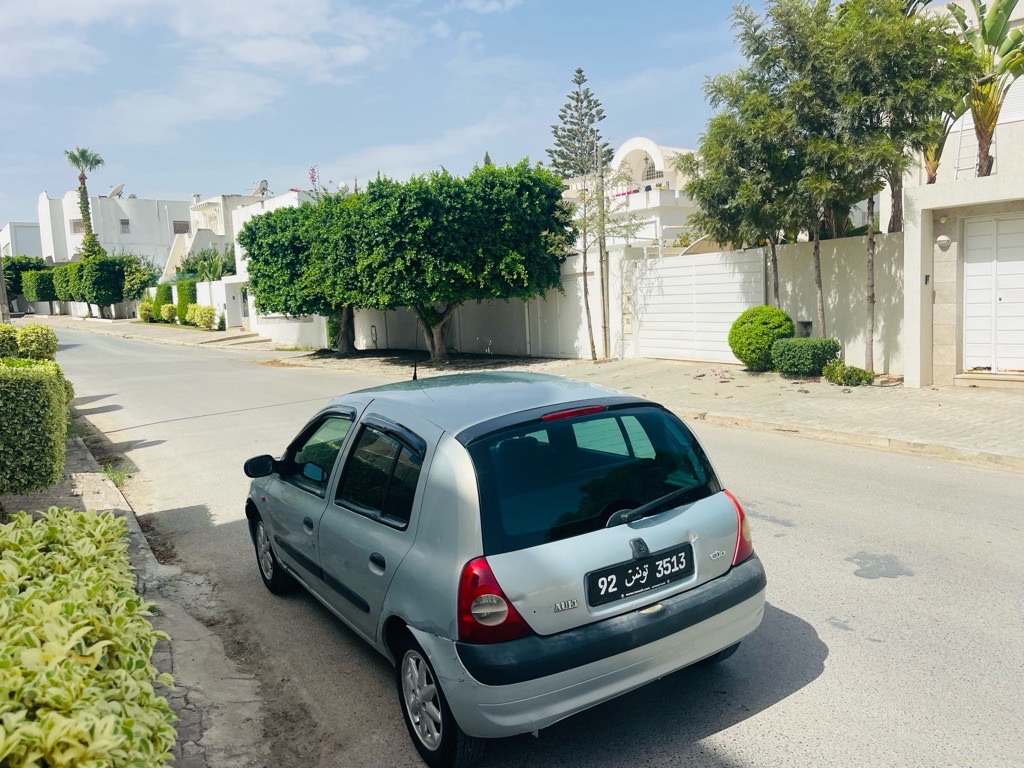 Clio BombĂš Cabel đŽđŽđŽđŽ