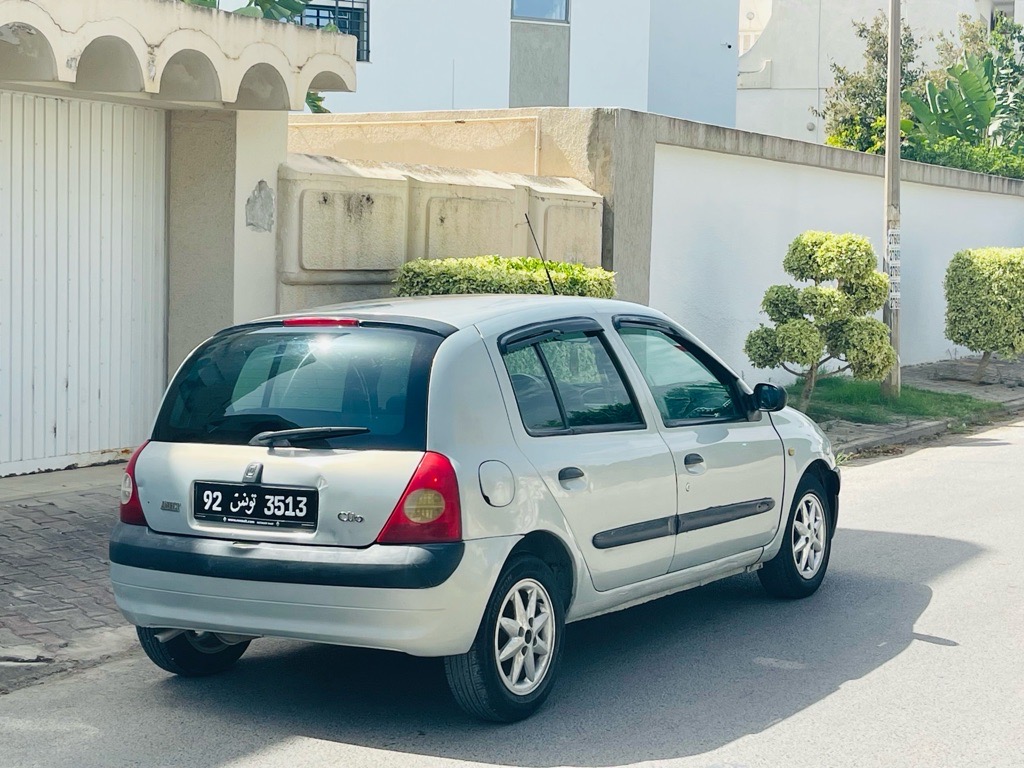 Clio BombĂš Cabel đŽđŽđŽđŽ