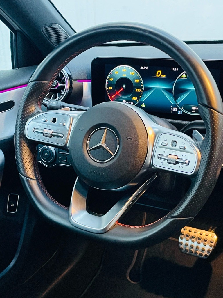 MERCEDES CLASS A250e AMG PACK NIGHT