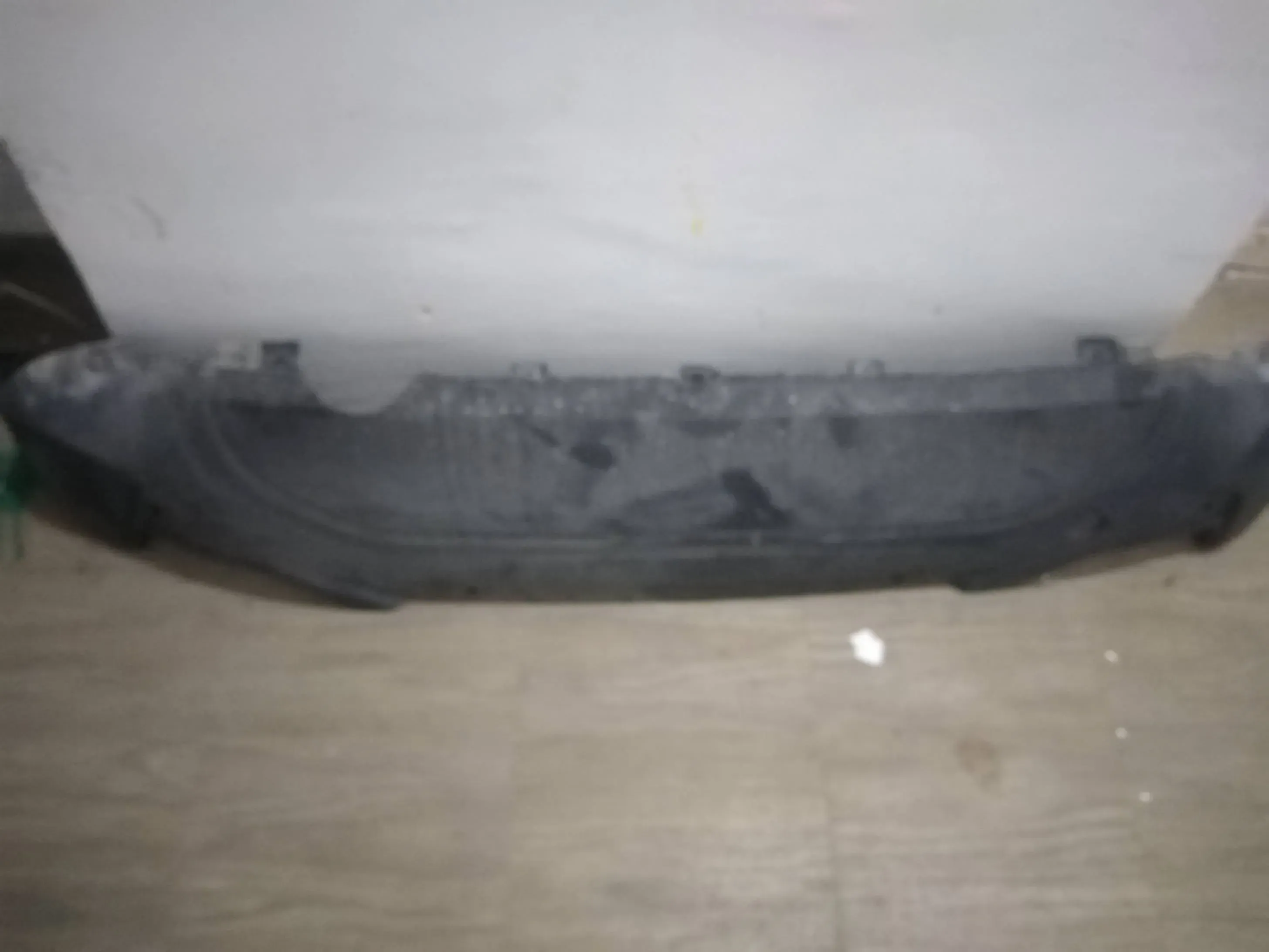 MAHINDRA XUV 300 ( Malle ; Parechoc et sous Parechoc arrière ; Feu anti - brouillard arrière Pièce d'origine 