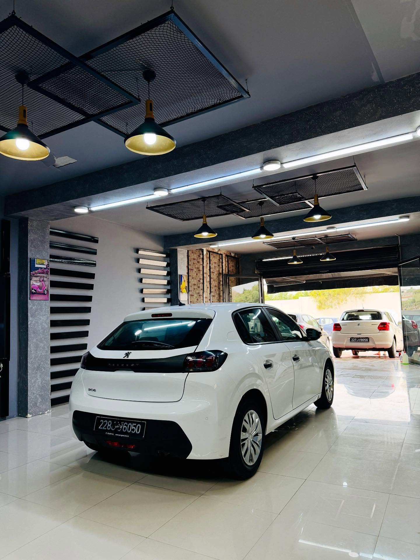  Peugoet 208