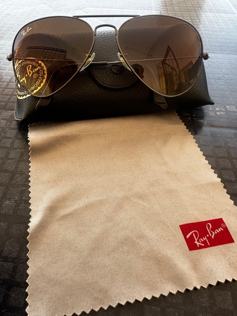 4 lunettes Ray-Ban original importées de l’Allemagne