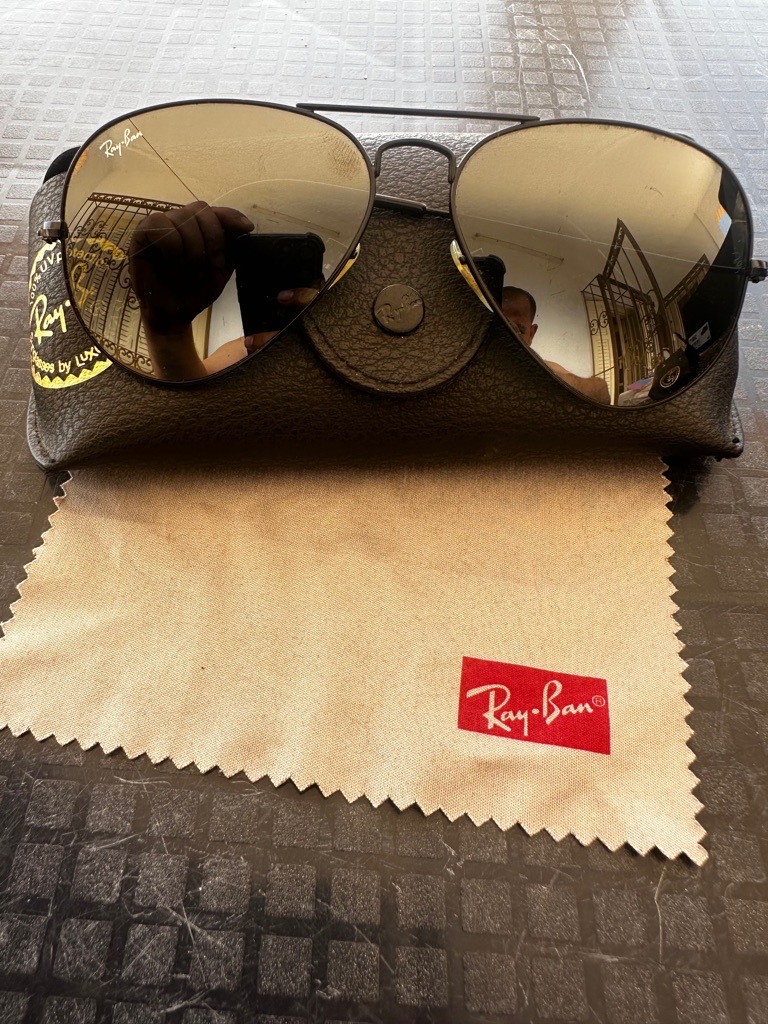 4 lunettes Ray-Ban original importées de l’Allemagne