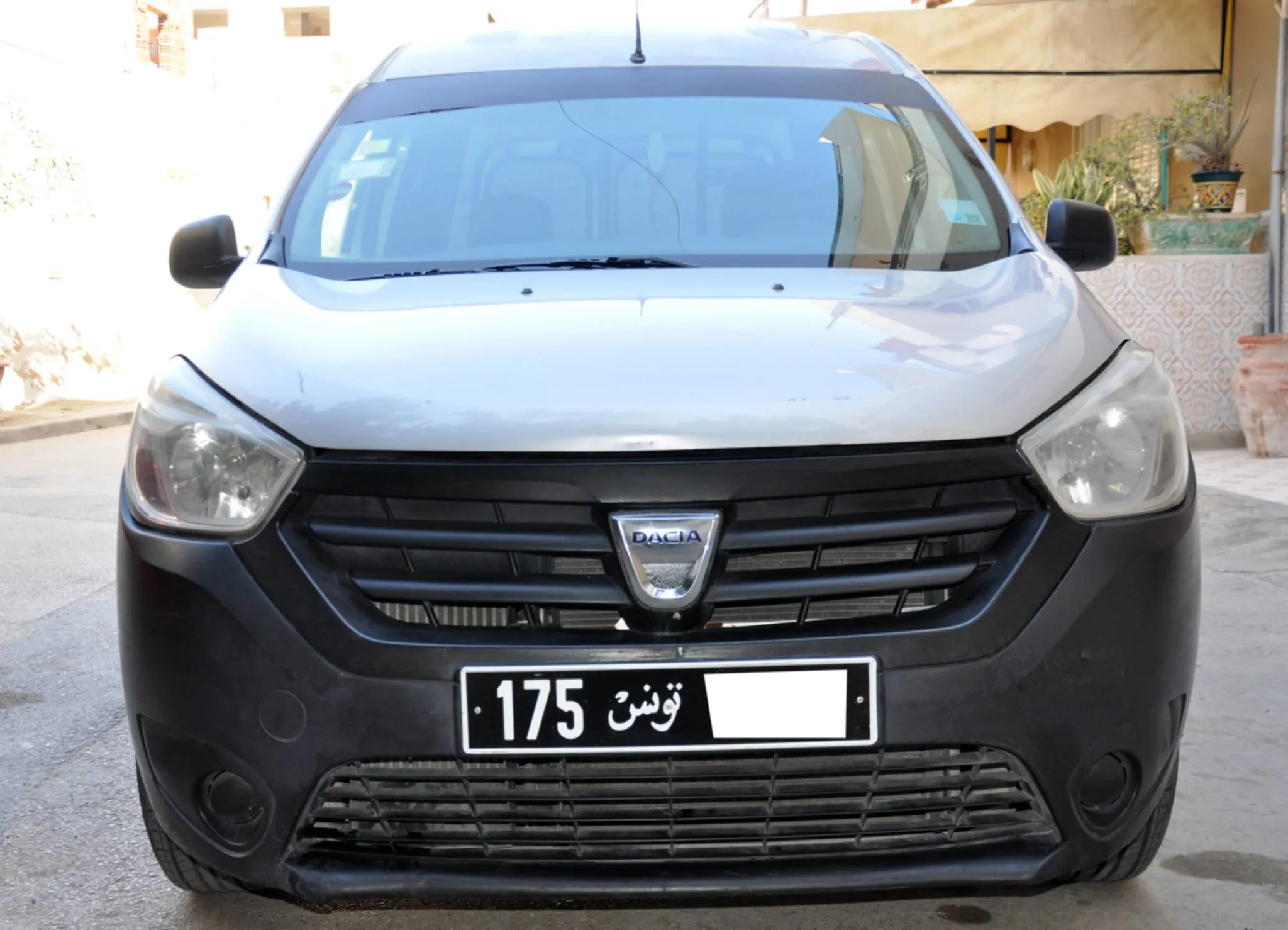 DACIA DOKKER VAN LUX 2 Places Commerciales  Tél 92.951.221