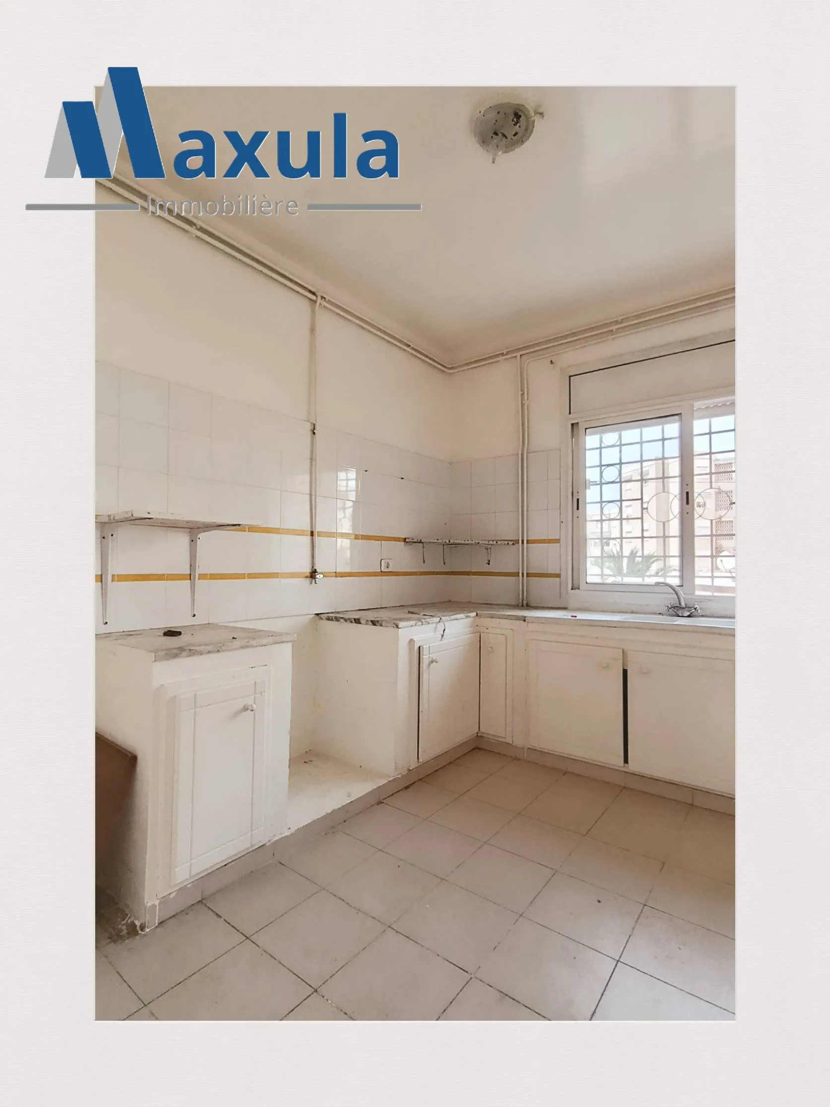 À LOUER APPARTEMENT S+3 AVEC GRANDE TERRASSE À RADES CITÉ OLYMPIQUE