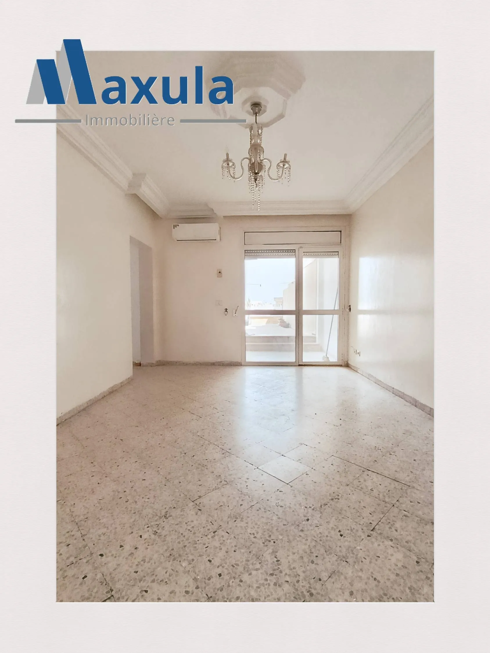 À LOUER APPARTEMENT S+3 AVEC GRANDE TERRASSE À RADES CITÉ OLYMPIQUE