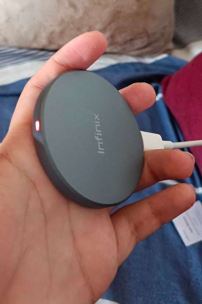 Infinix MagPad / XMC02 — Chargeur magnétique sans fil 15 W
