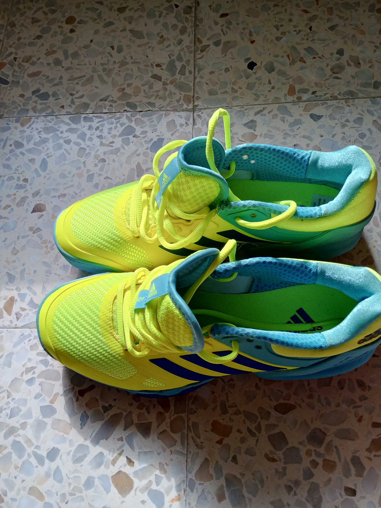 Basquet Adidas originale  HOCKEY professionnelle