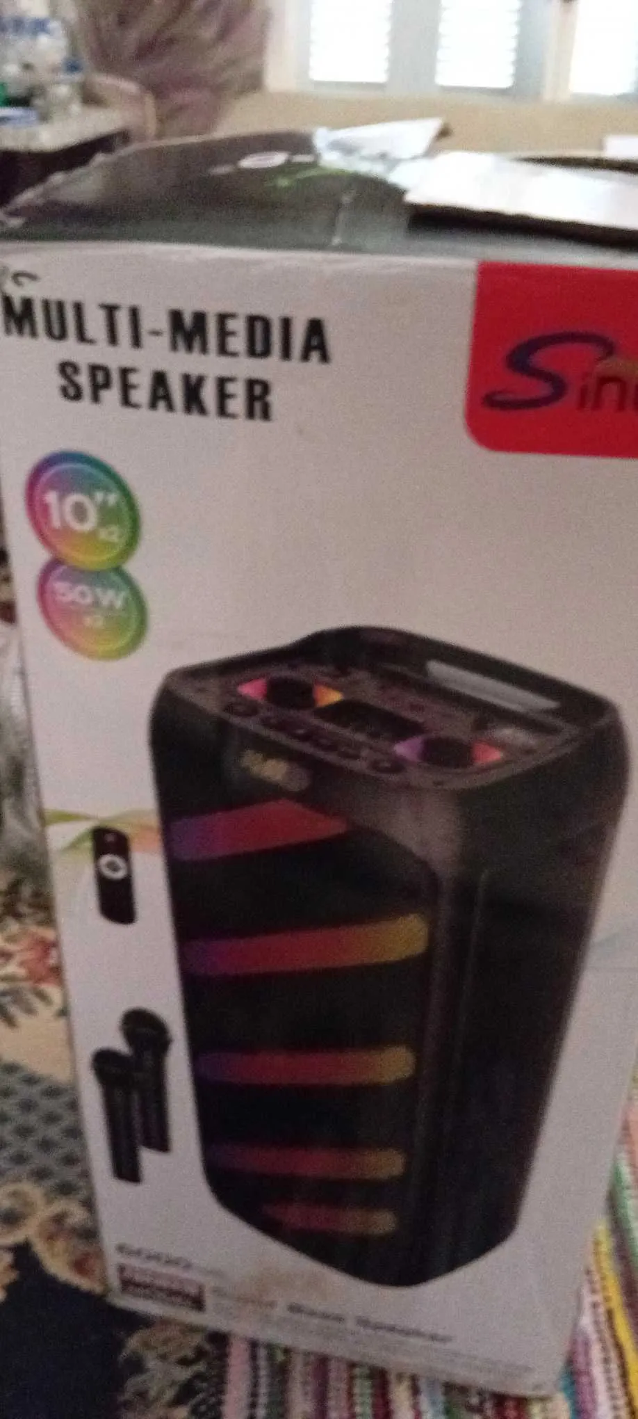 à vendre un haut parleur puissant (Multimedia Speaker) avec jeux de lumière