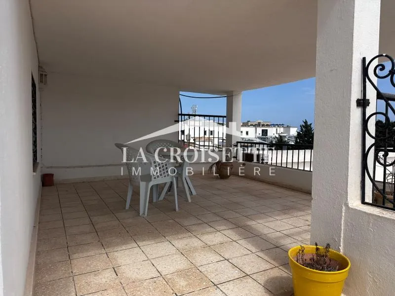Appartement meublé S+3 avec terrasse à La Marsa MAL2367