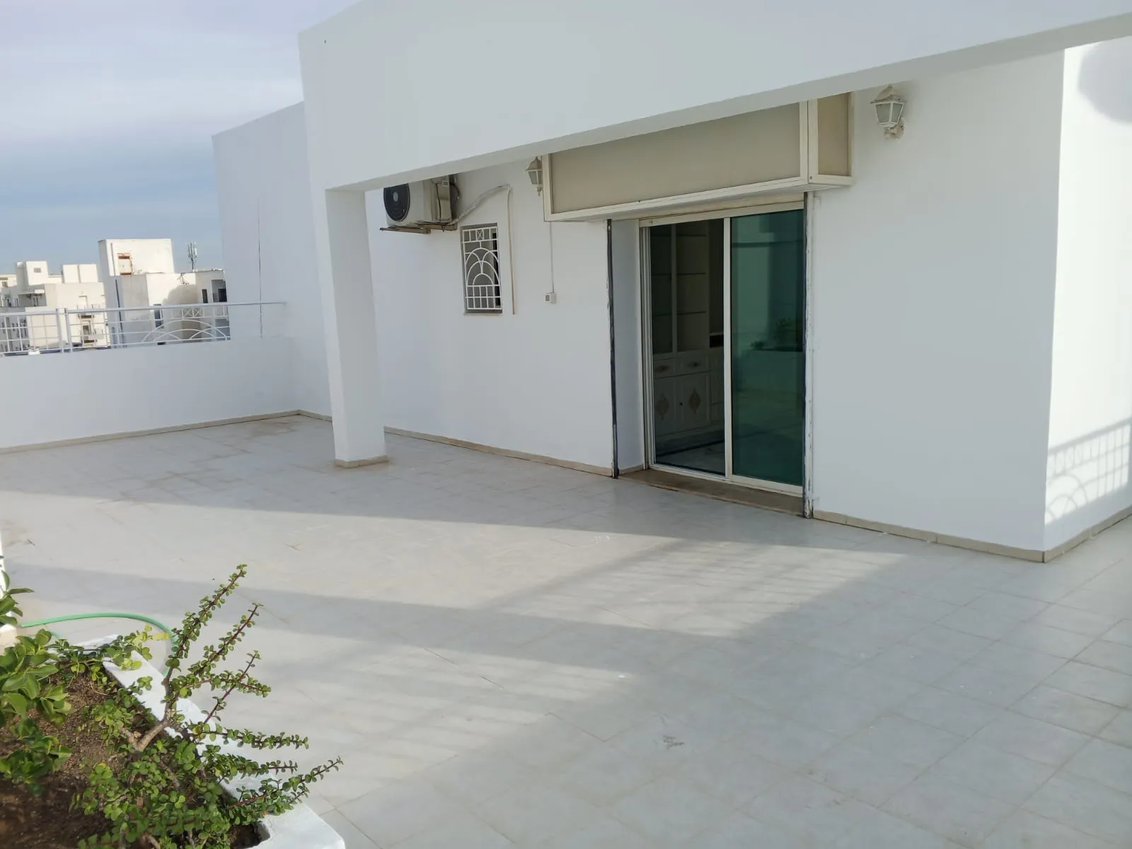 Appartement S3 à louer à El Wahat L’Aouina