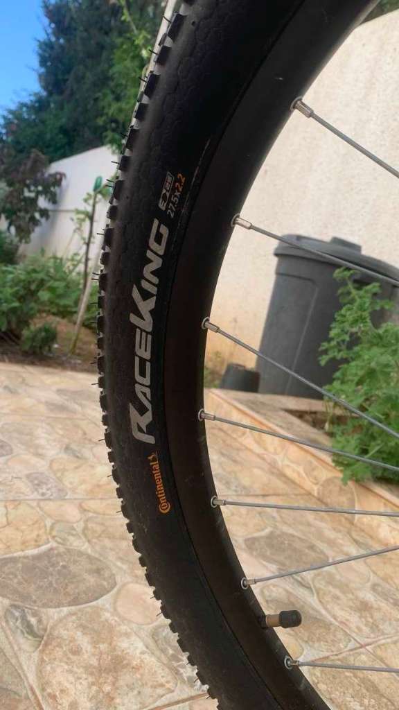 ROCKRIDER

Vélo vtt randonnee st 120 noir bleu 27,5"