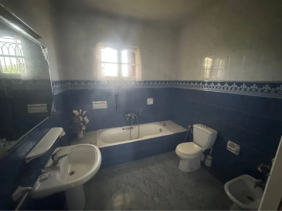 À vendre – Villa spacieuse et lumineuse dans un quartier résidentiel calme