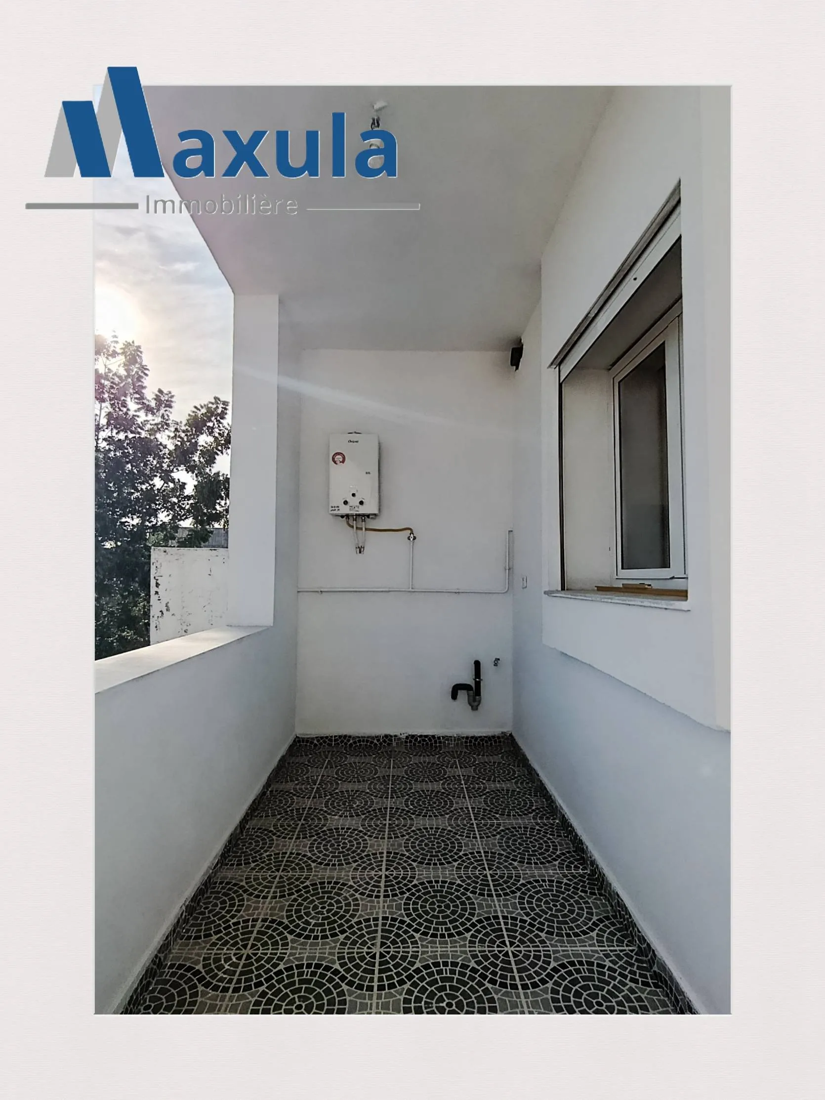 À LOUER ÉTAGE DE VILLA S+4 JAMAIS HABITÉ À RADES MED ALI