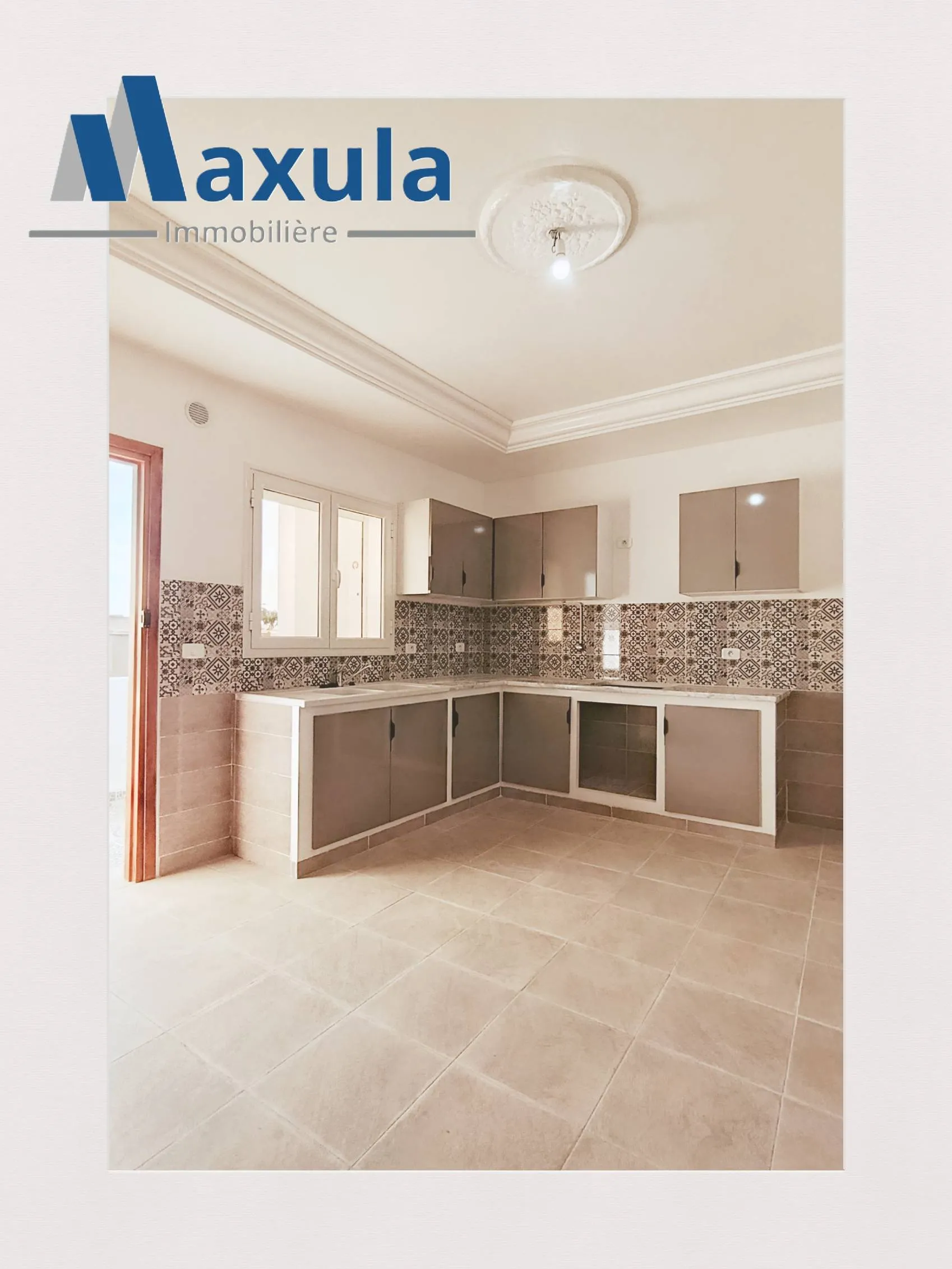 À LOUER ÉTAGE DE VILLA S+4 JAMAIS HABITÉ À RADES MED ALI