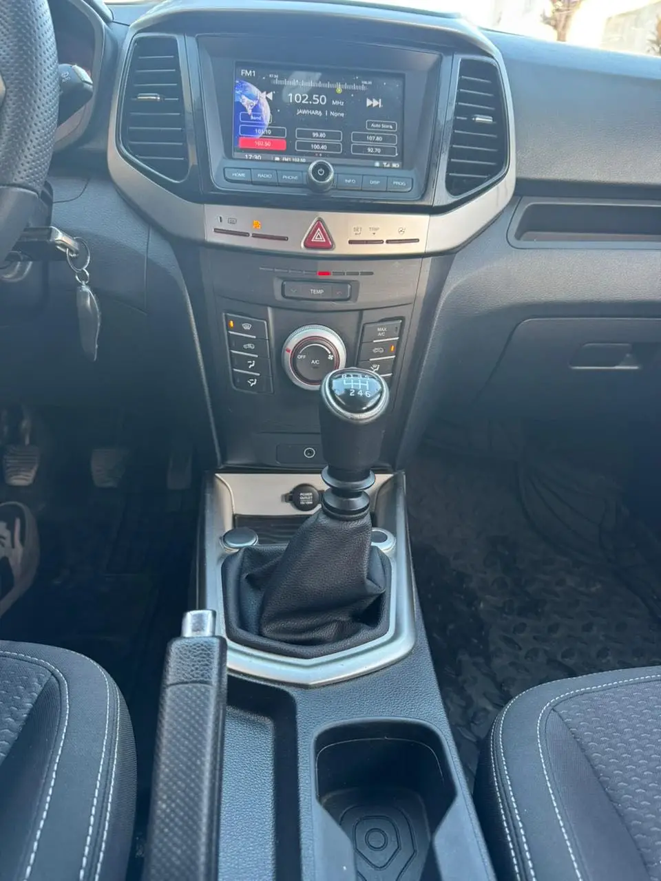 Mahindra xuv300 toute neuve