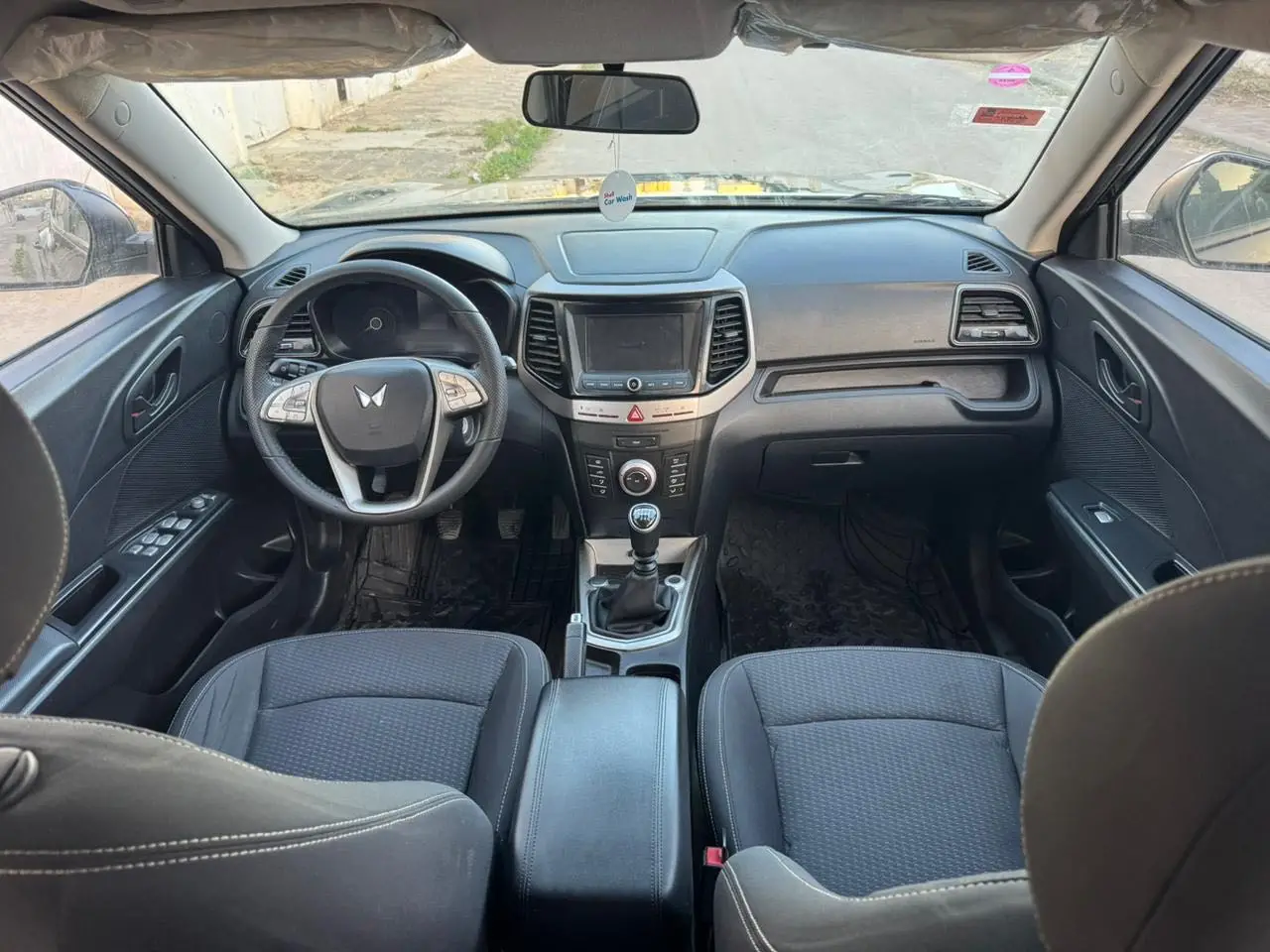 Mahindra xuv300 toute neuve
