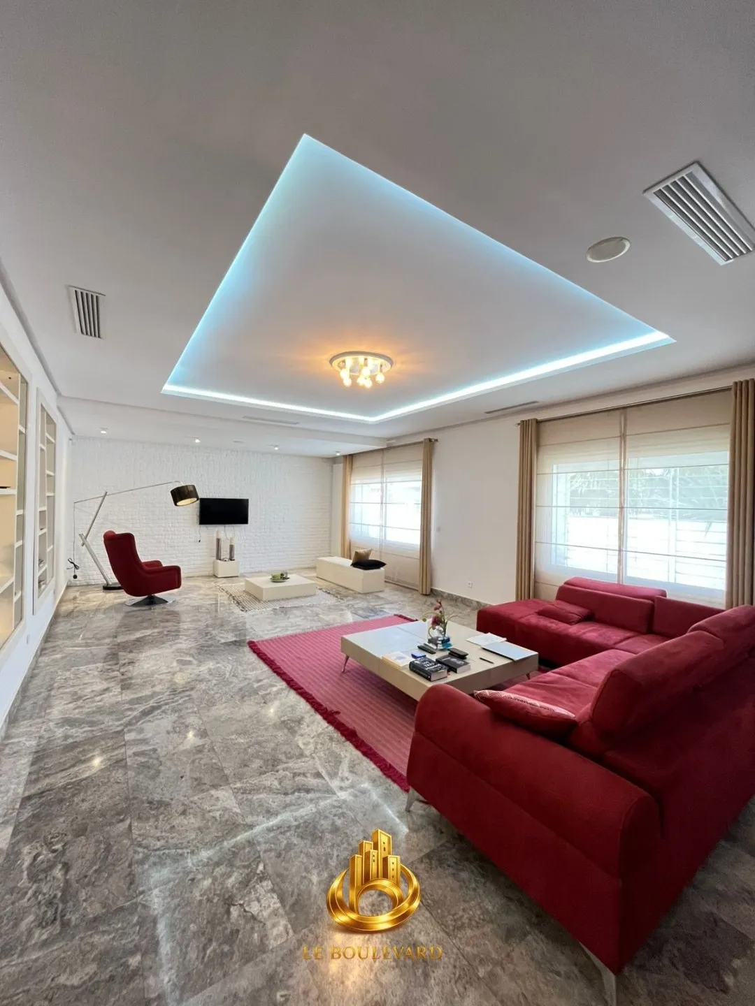 A vendre villa S+5 à Sidi Mahersi , Nabeul