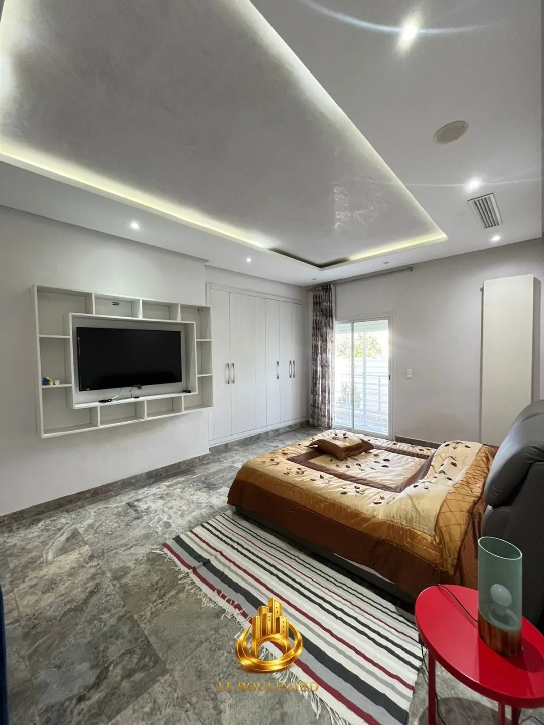 A vendre villa S+5 à Sidi Mahersi , Nabeul