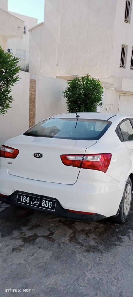 Voiture kia rio a vendre