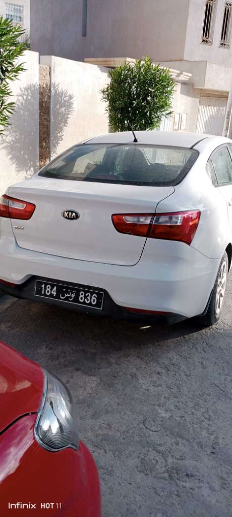 Voiture kia rio a vendre