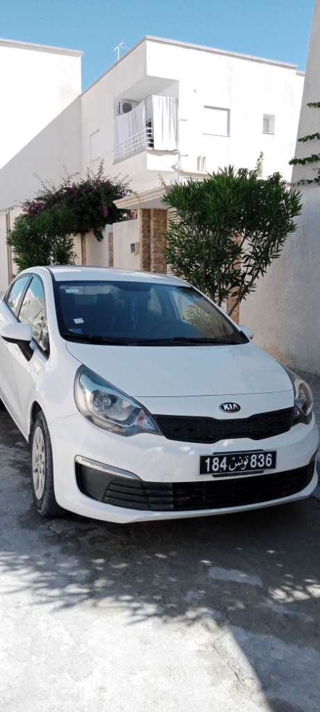 Voiture kia rio a vendre