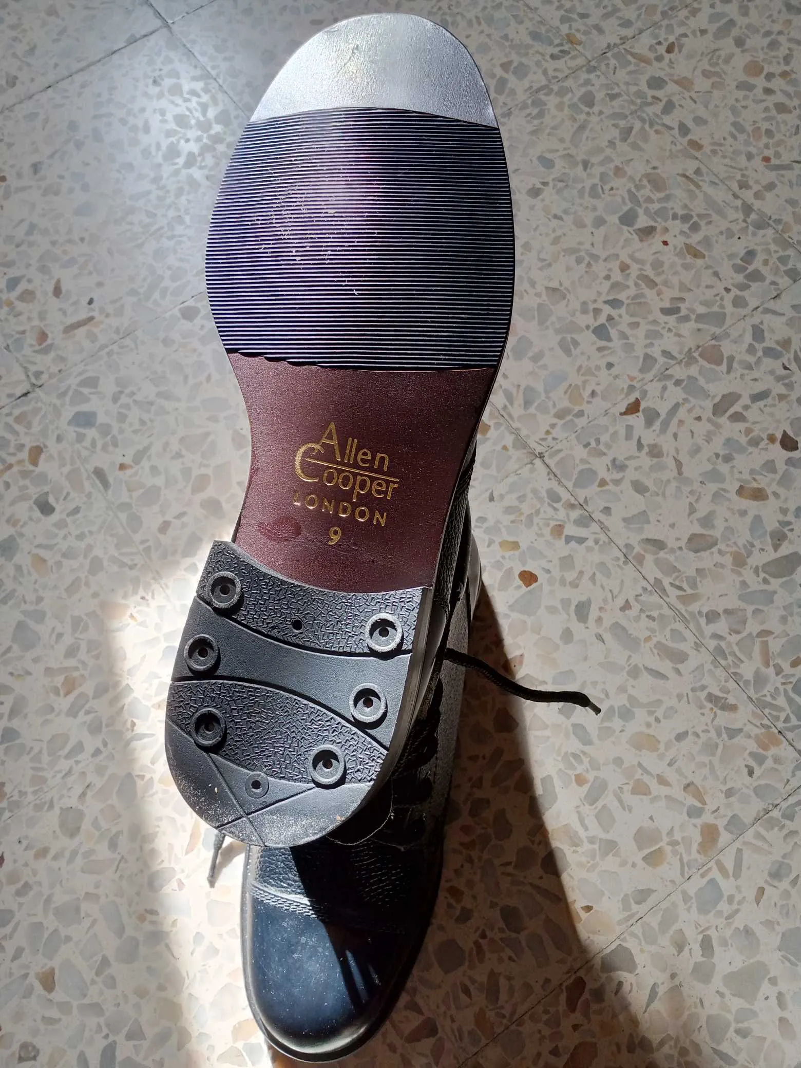 Botte Allen Cooper London toute neuve