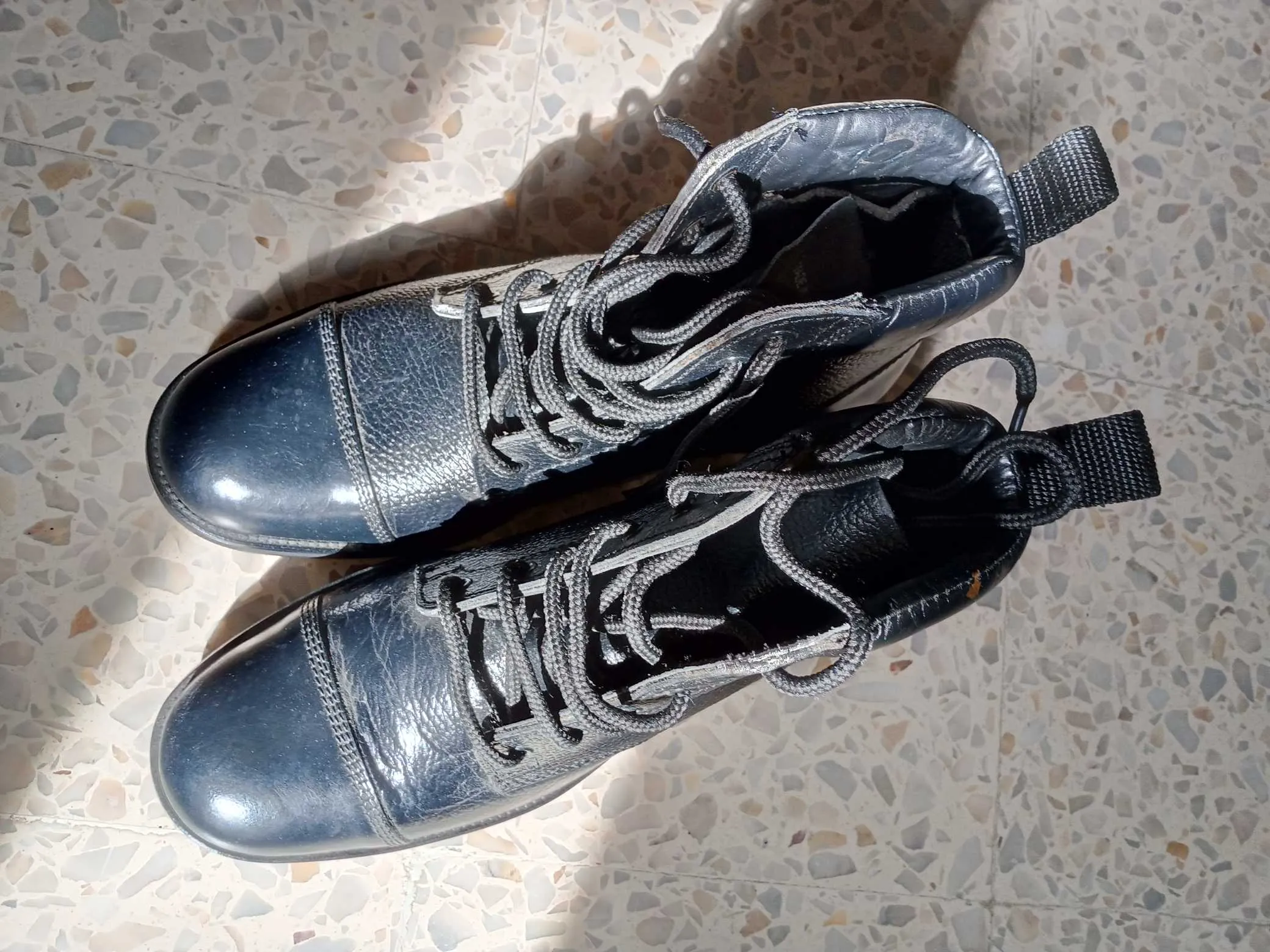 Botte Allen Cooper London toute neuve