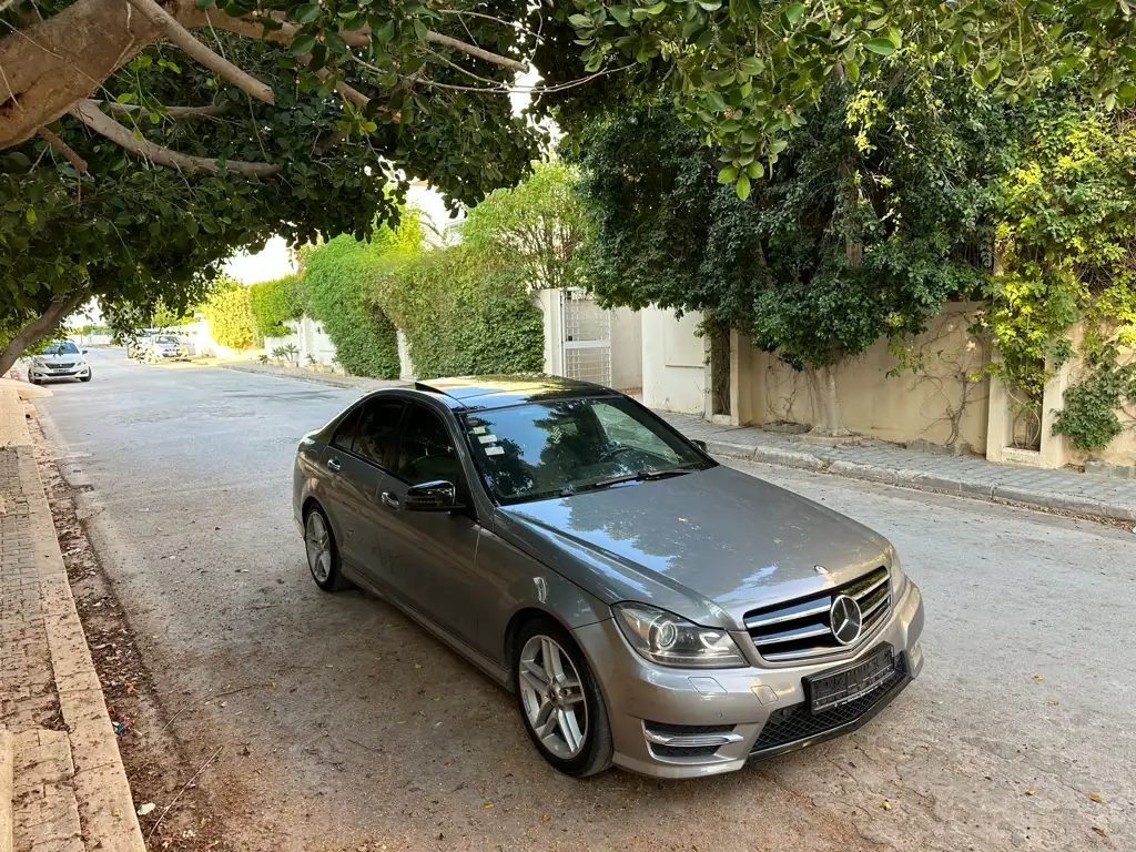 Mercedes c180 bva phase 2 kit Amg full options moteur 274