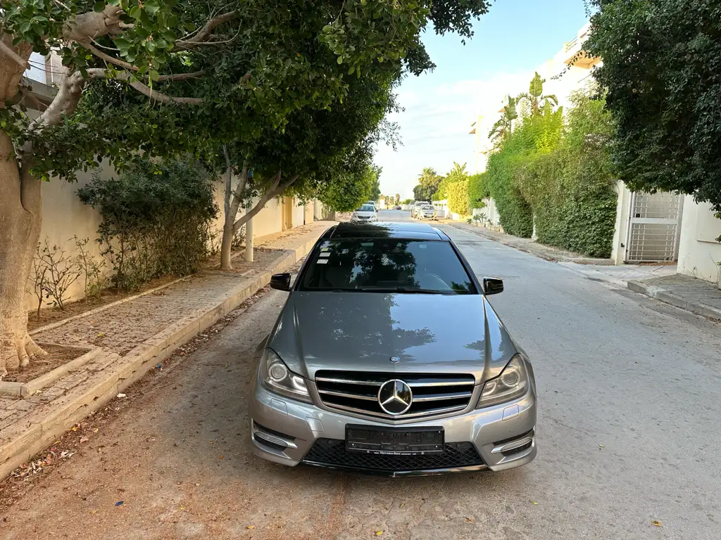 Mercedes c180 bva phase 2 kit Amg full options moteur 274