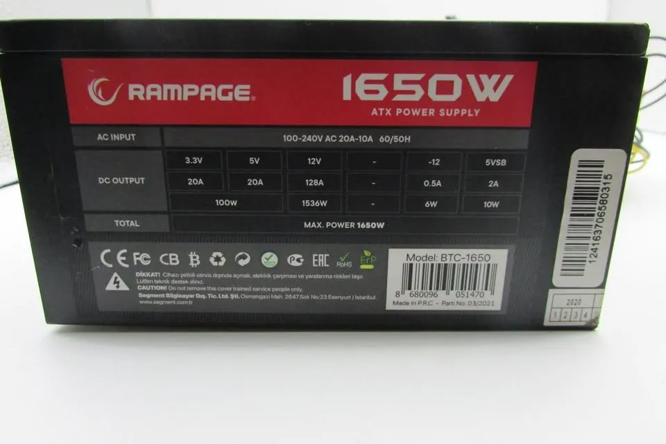 Alimentation 1650W 80+
