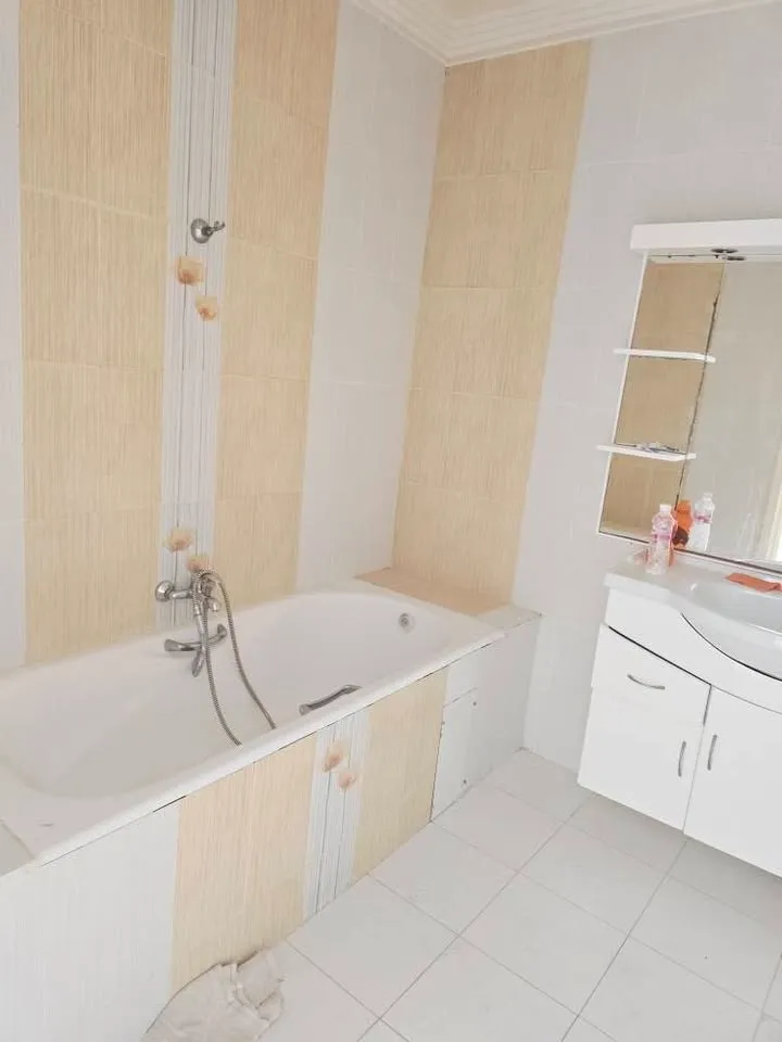 đS+2 Moderne En Vente | Chott Mariem