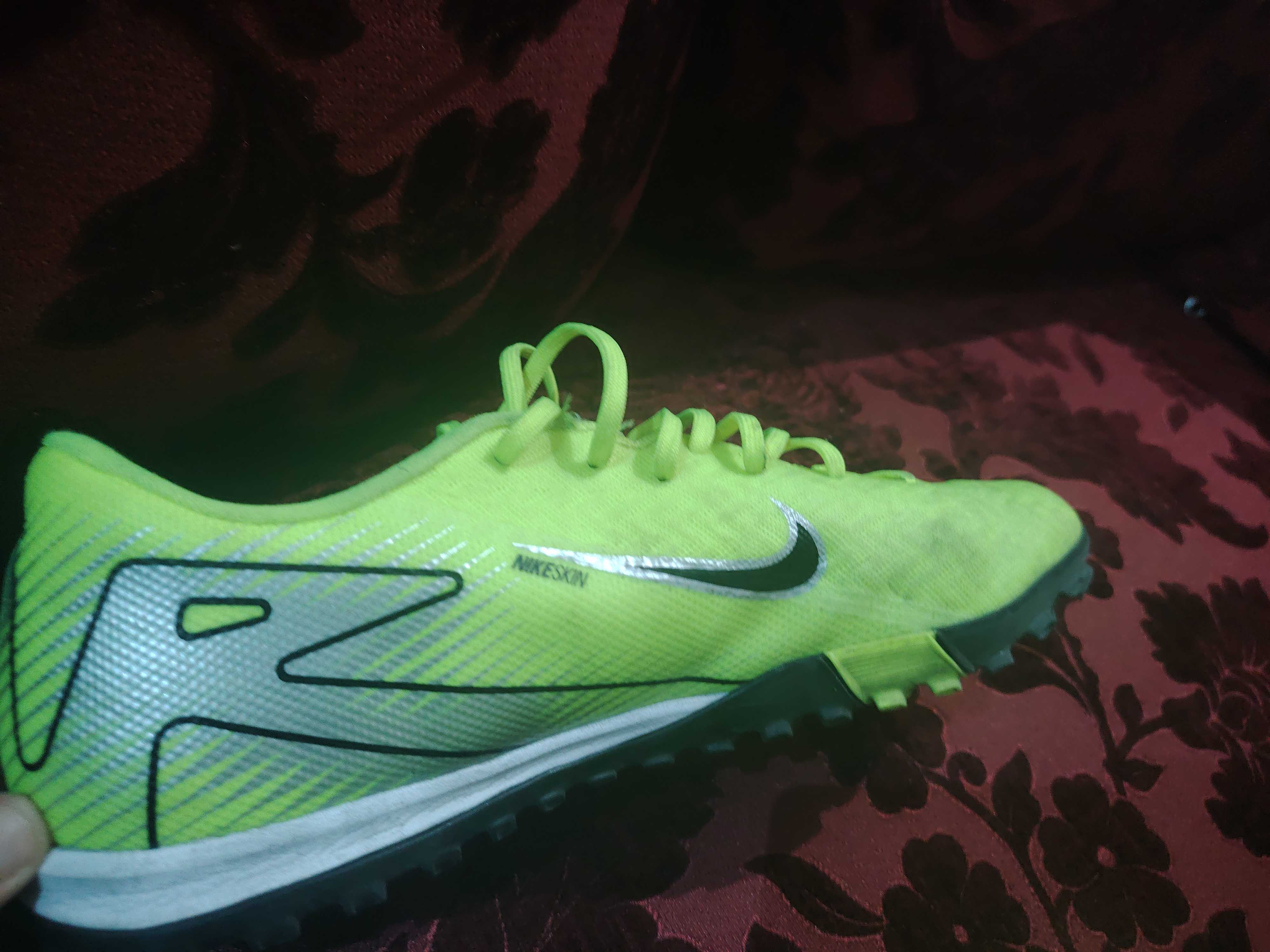 Demi crampon Nike mercurial air zoom