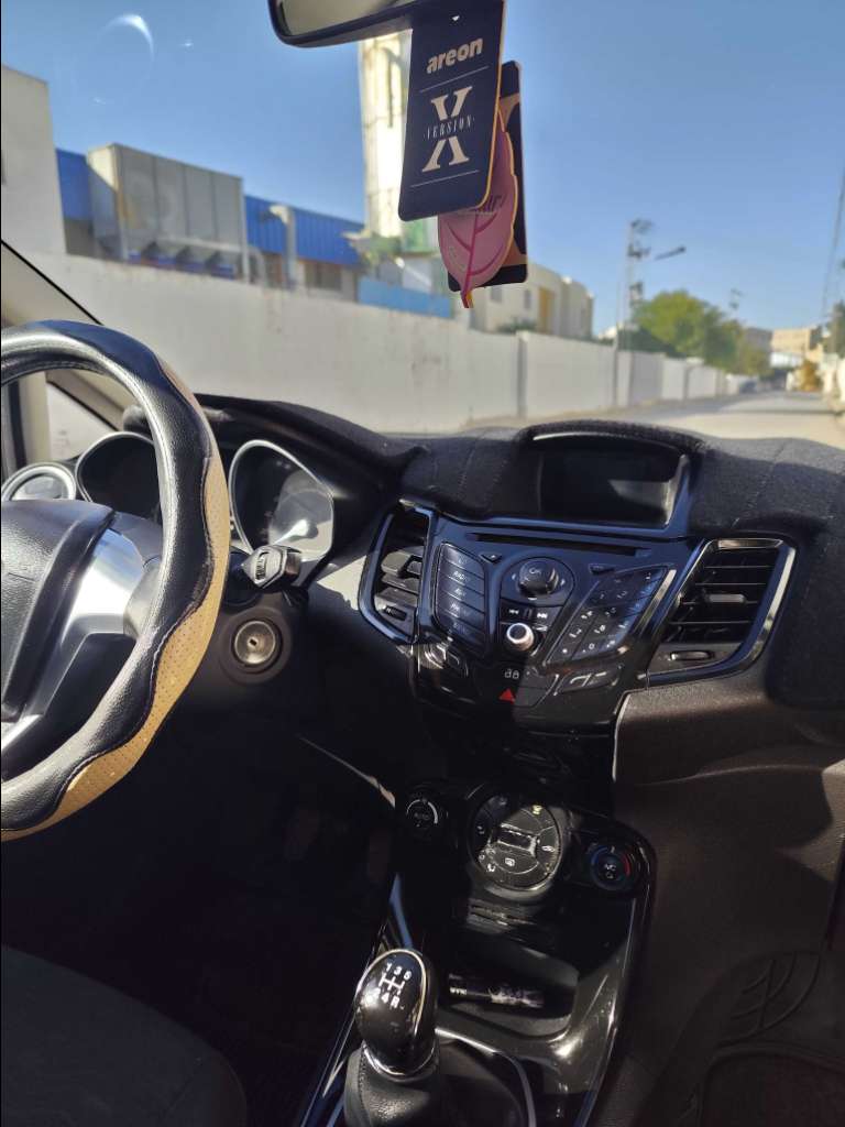 Ford fiesta titanium 